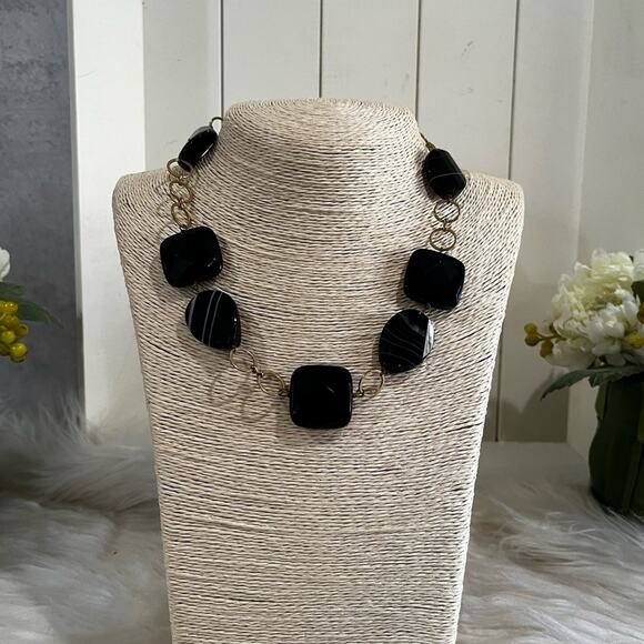 NEW Technibond Onyx Stone Varigated Bead Gold Circular Clasp Statement Necklace - Picture 8 of 15